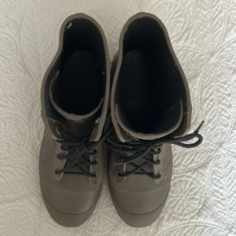 Rubber Rain Boots Imported Light Brown Women’s 8.5/9